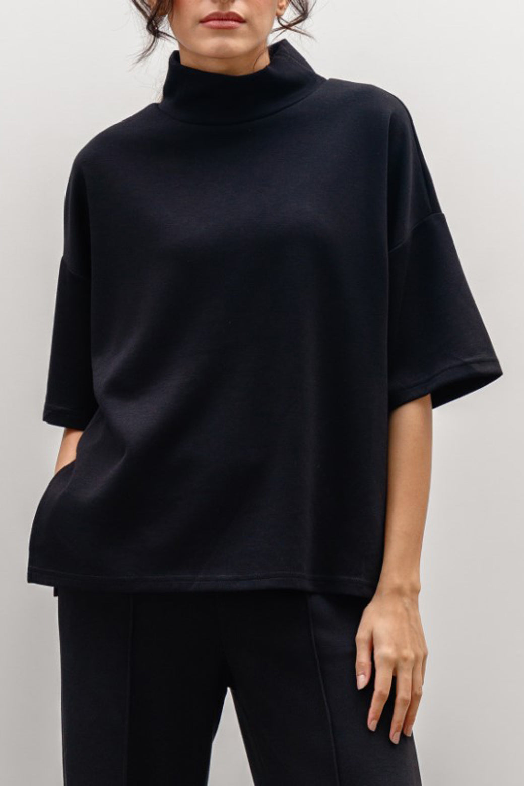 BLACK NEOPRENE HIGH NECK