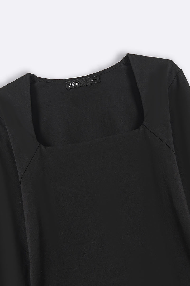 BLACK SQUARE NECK T-SHIRT