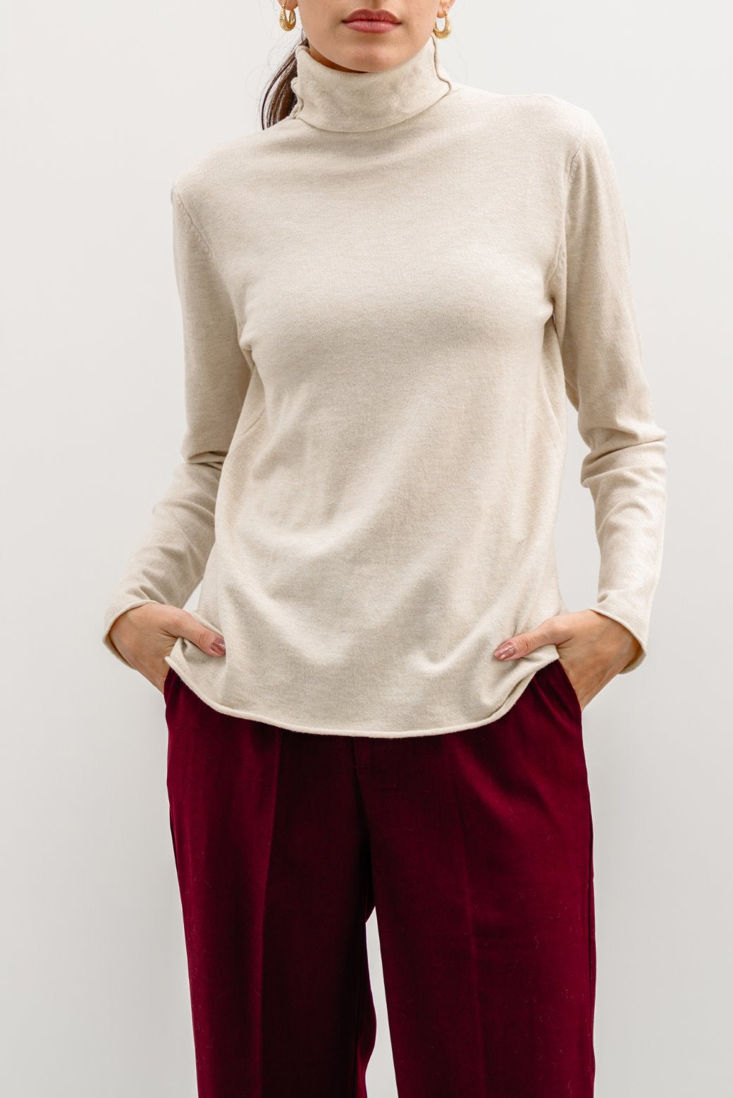 BEIGE LIGHTWEIGHT SWEATER TOP