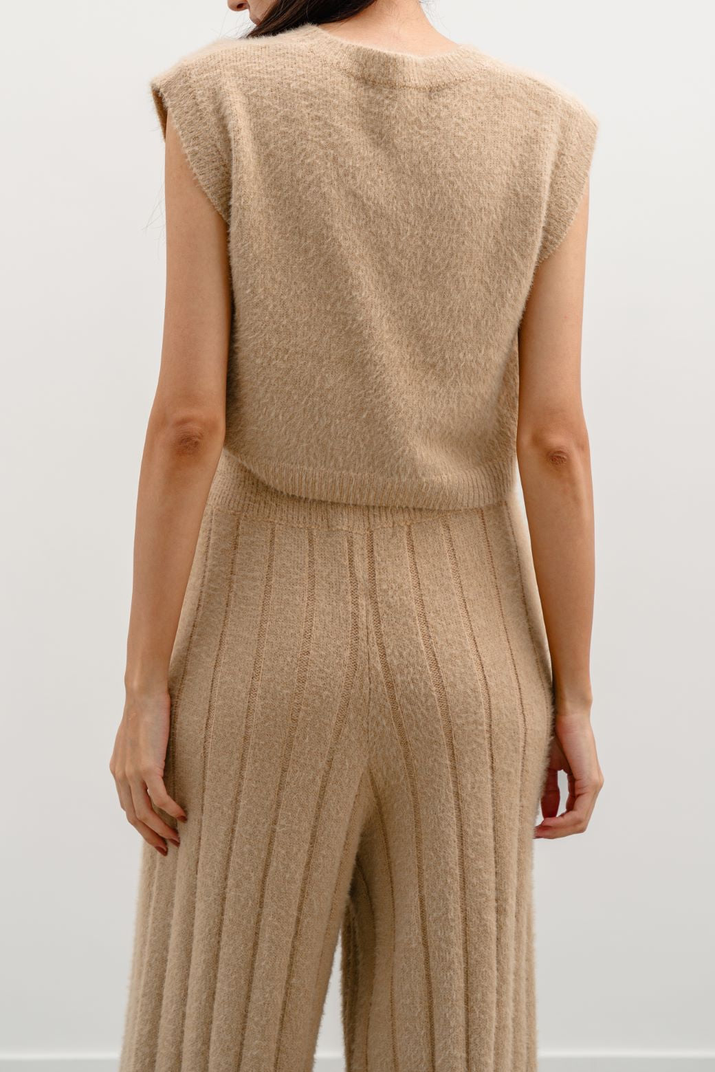 TAUPE SLEEVELESS ANGEL SWEATER