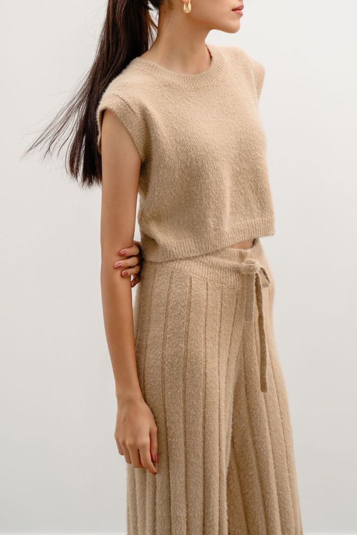 TAUPE SLEEVELESS ANGEL SWEATER