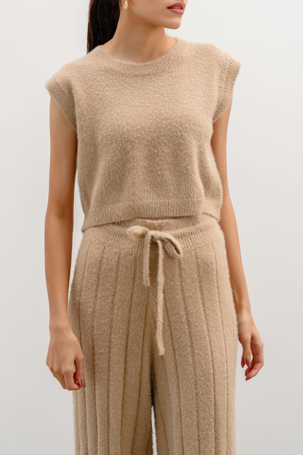 TAUPE SLEEVELESS ANGEL SWEATER