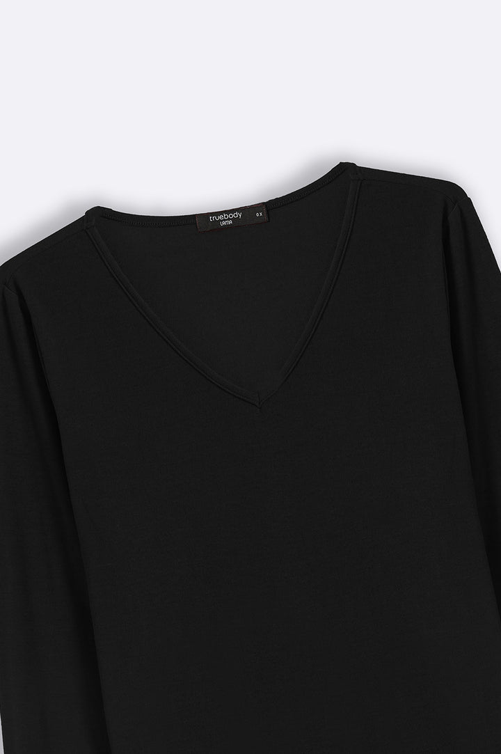 BLACK V-NECK TEE