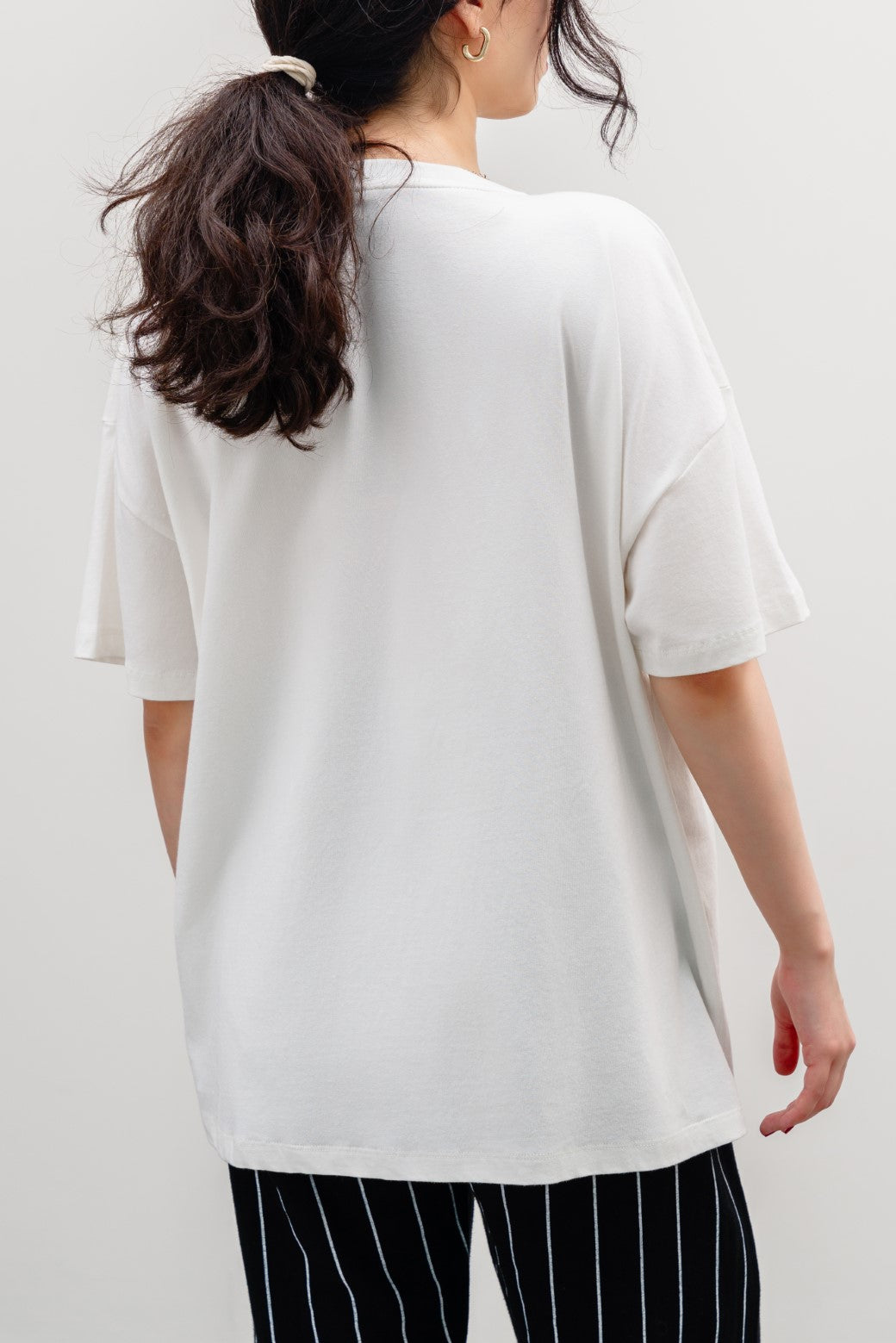 WHITE OVERSIZED T-SHIRT WITH PRINT