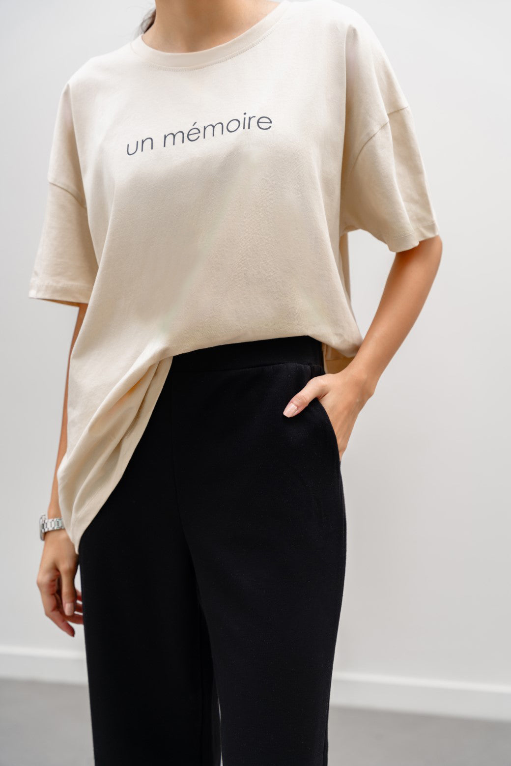 IVORY OVERSIZED T-SHIRT WITH PRINT