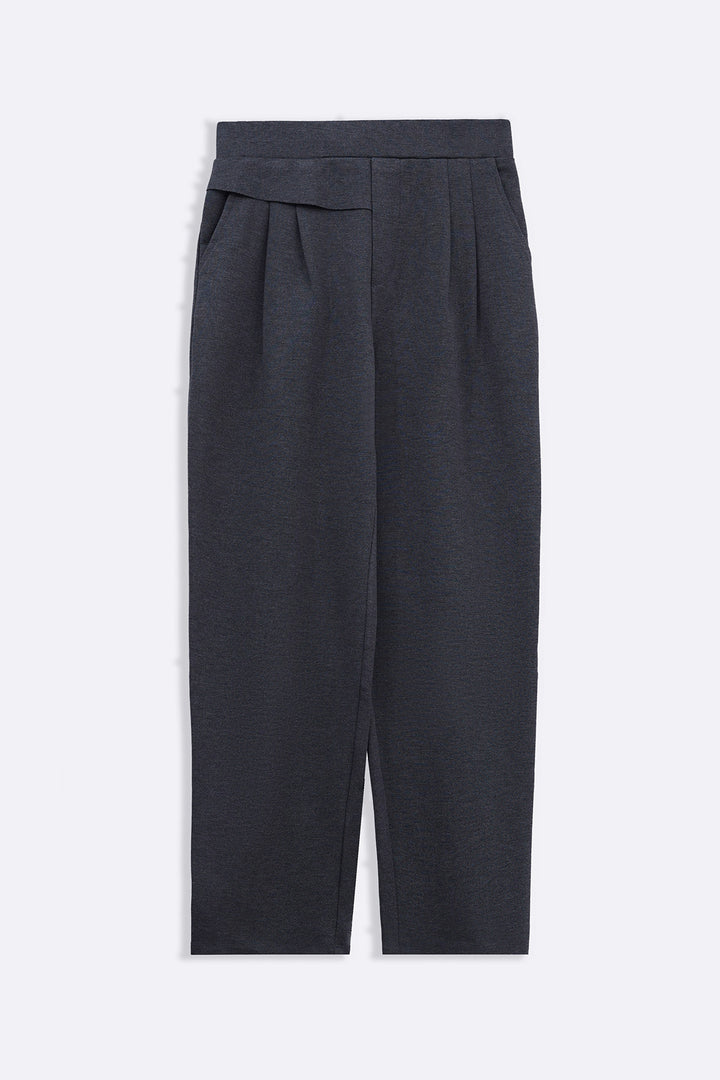 GREY STRETCHY PLEATED TROUSER