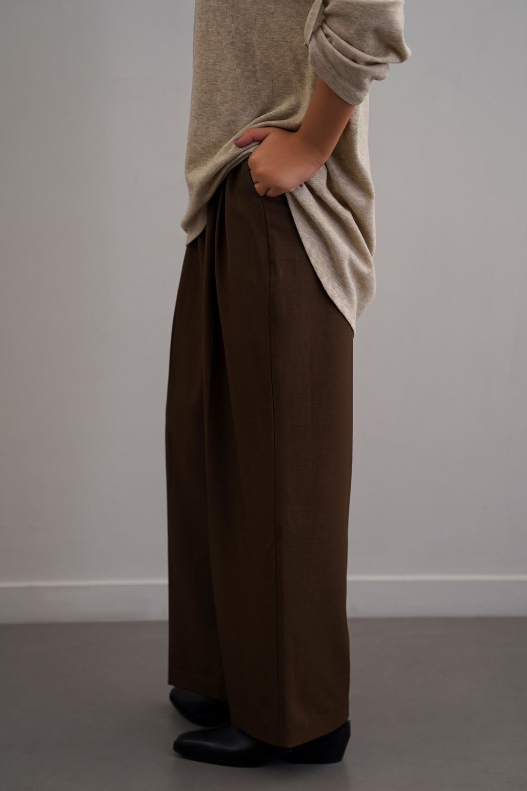 WORKDAY PLEATED PANTS