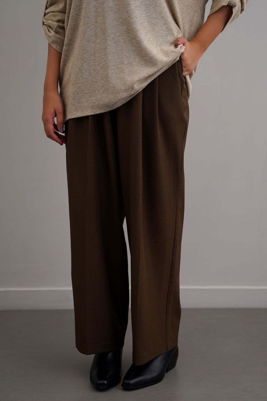 WORKDAY PLEATED PANTS