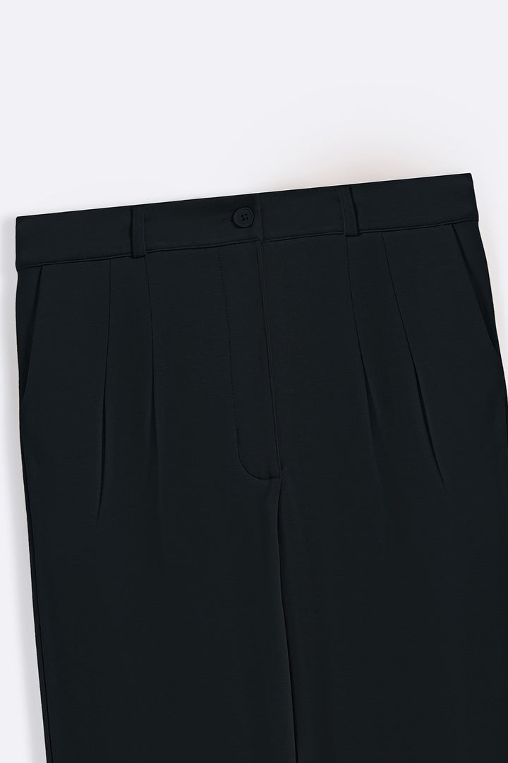 BLACK SIGNATURE CHINOS