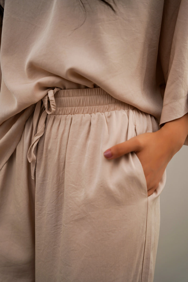 SLEEK SILK TROUSERS