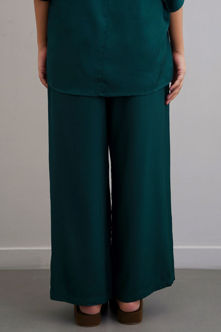 SLEEK SILK TROUSERS