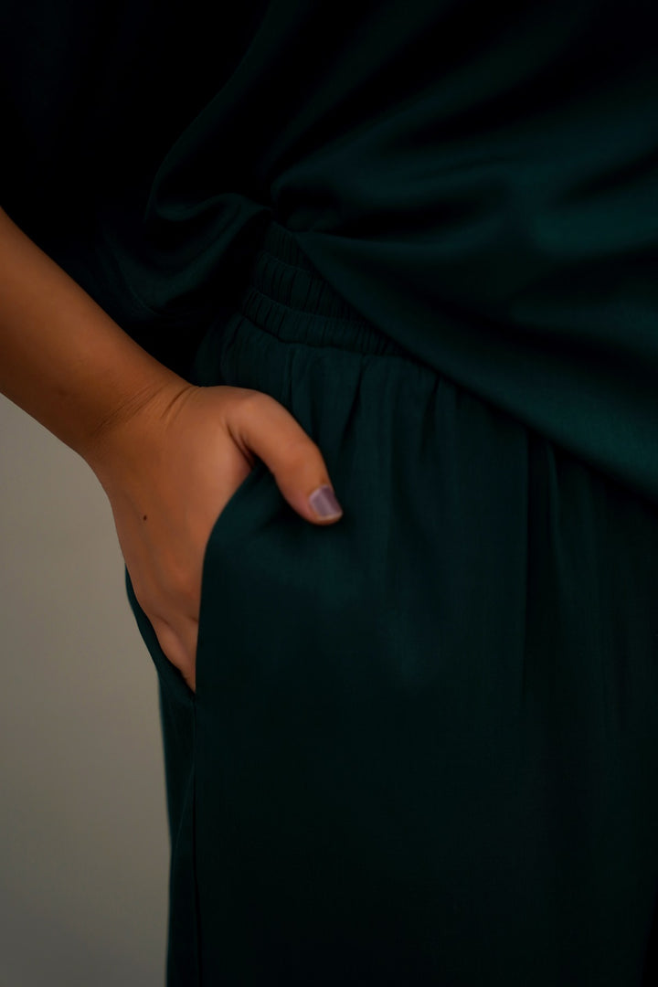 SLEEK SILK TROUSERS
