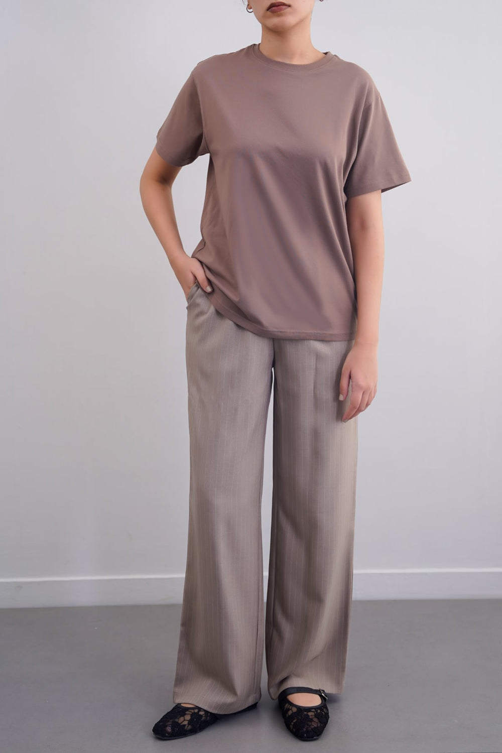 BROWN REGULAR CLASSIC TEE