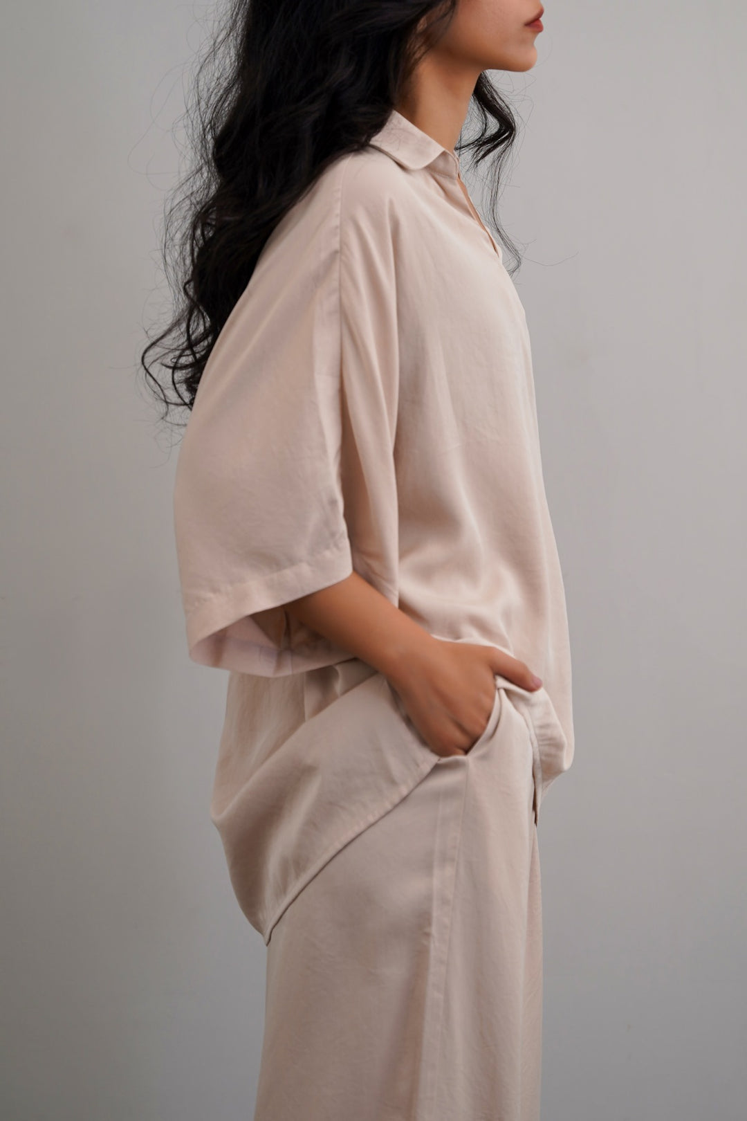 SLEEK SILK BLOUSE