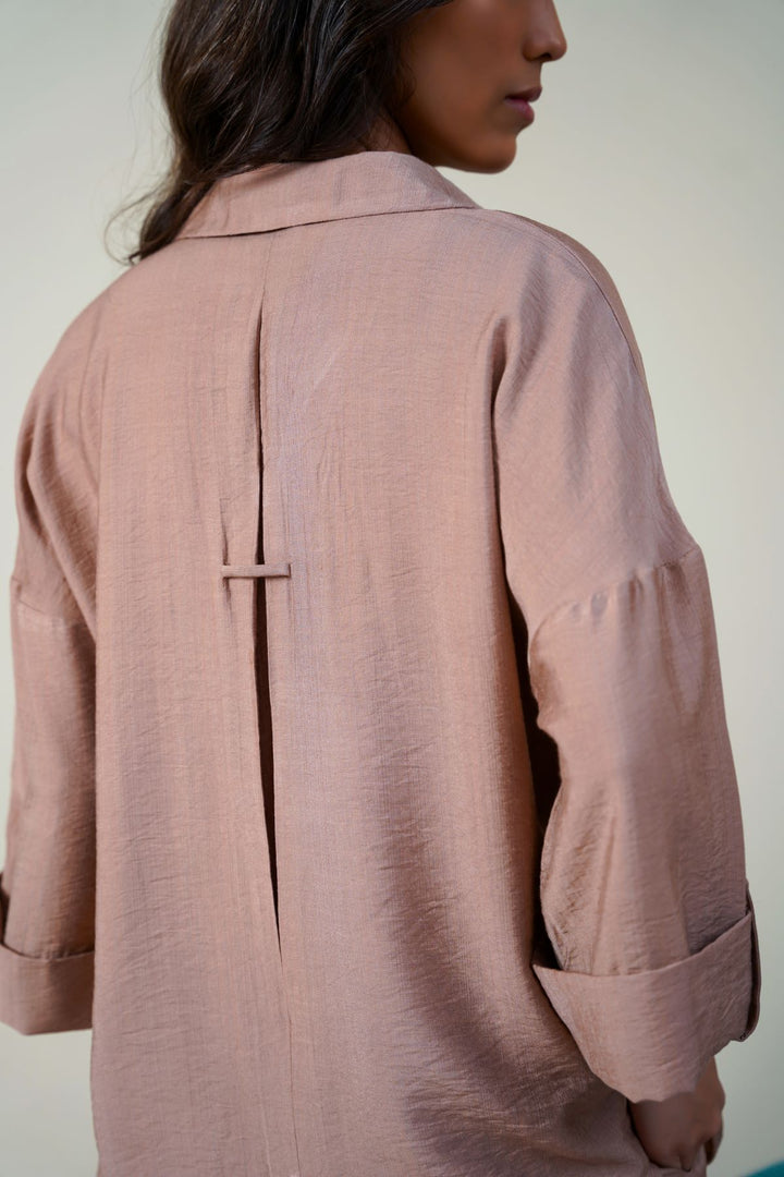 MOCHA SILKY CRUISE BLOUSE