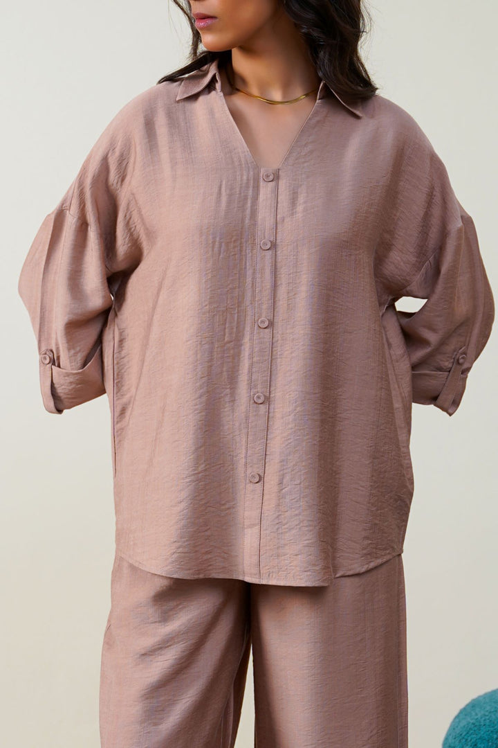 MOCHA SILKY CRUISE BLOUSE