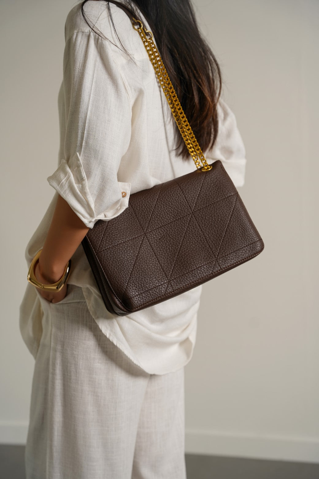 BROWN ZORA SHOULDER BAG