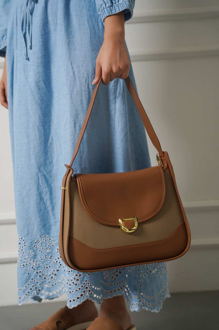 BROWN CITY SHOULDER BAG