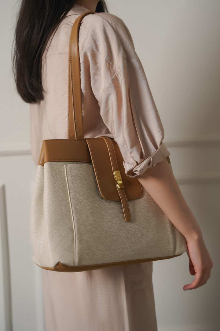 APRICOT EVERYDAY WORK BAG