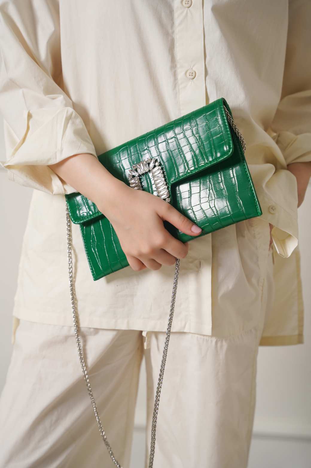 GREEN ELLIE CROSSBODY CLUTCH