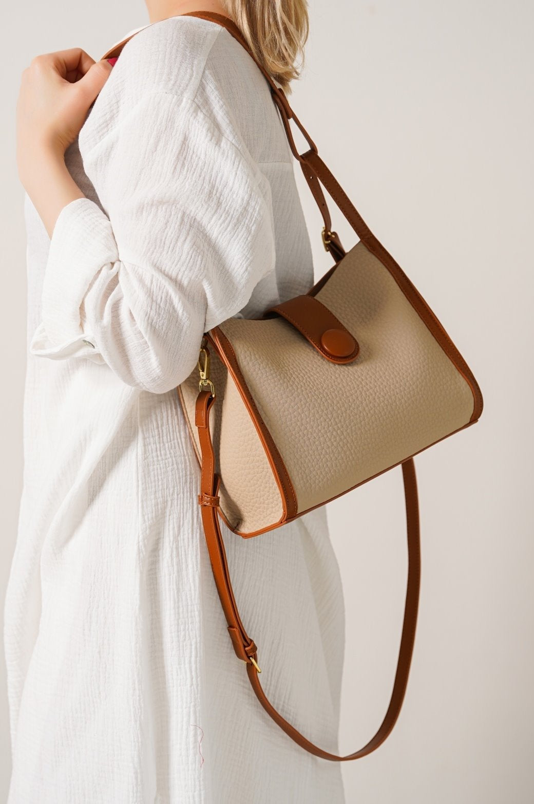 Vera Pelle Small Brown Leather Tan Handbag Italy Crossbody Purse Bag EUC  ADJUST | eBay