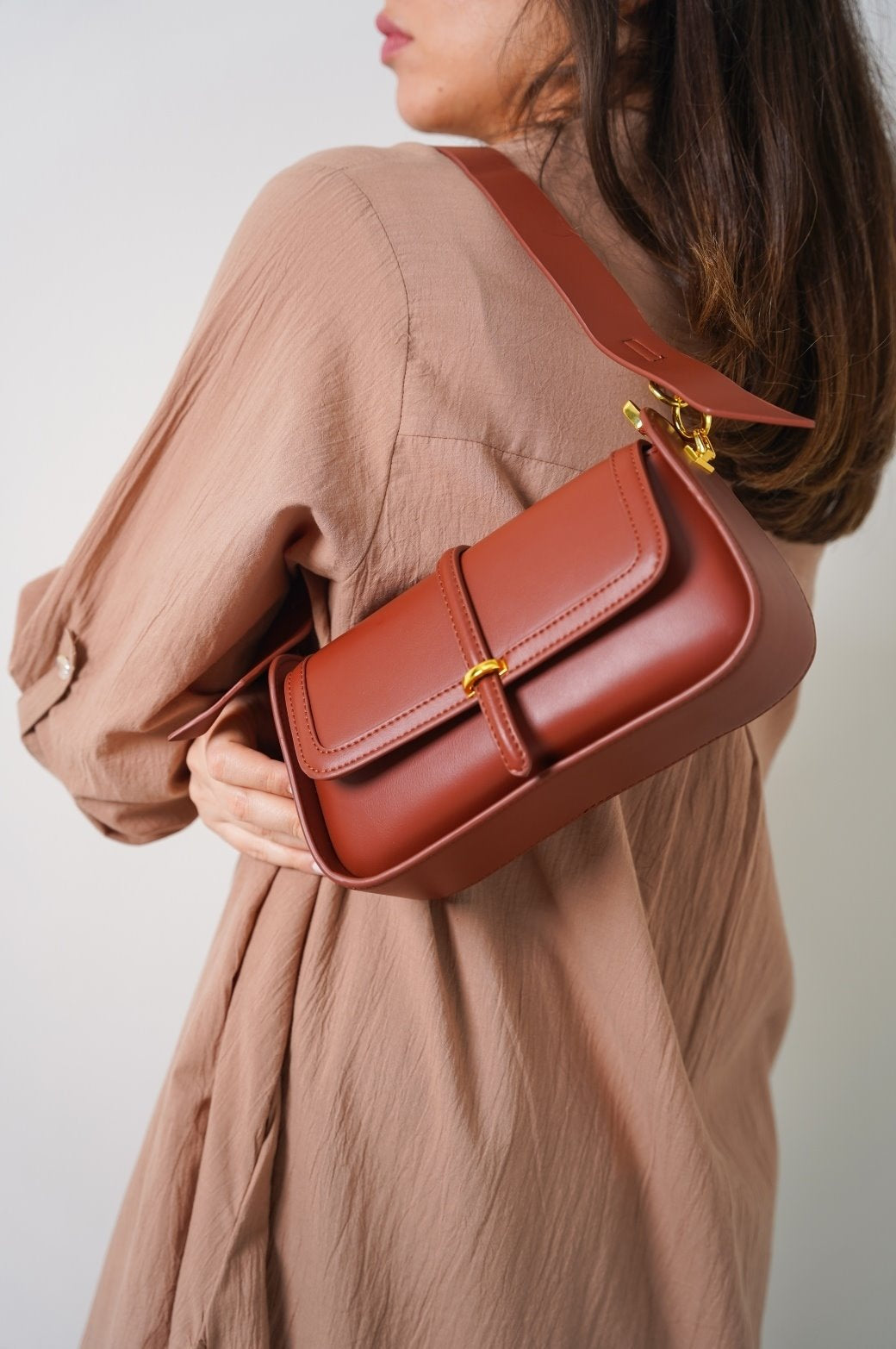 TAN CITY SHOULDER BAG