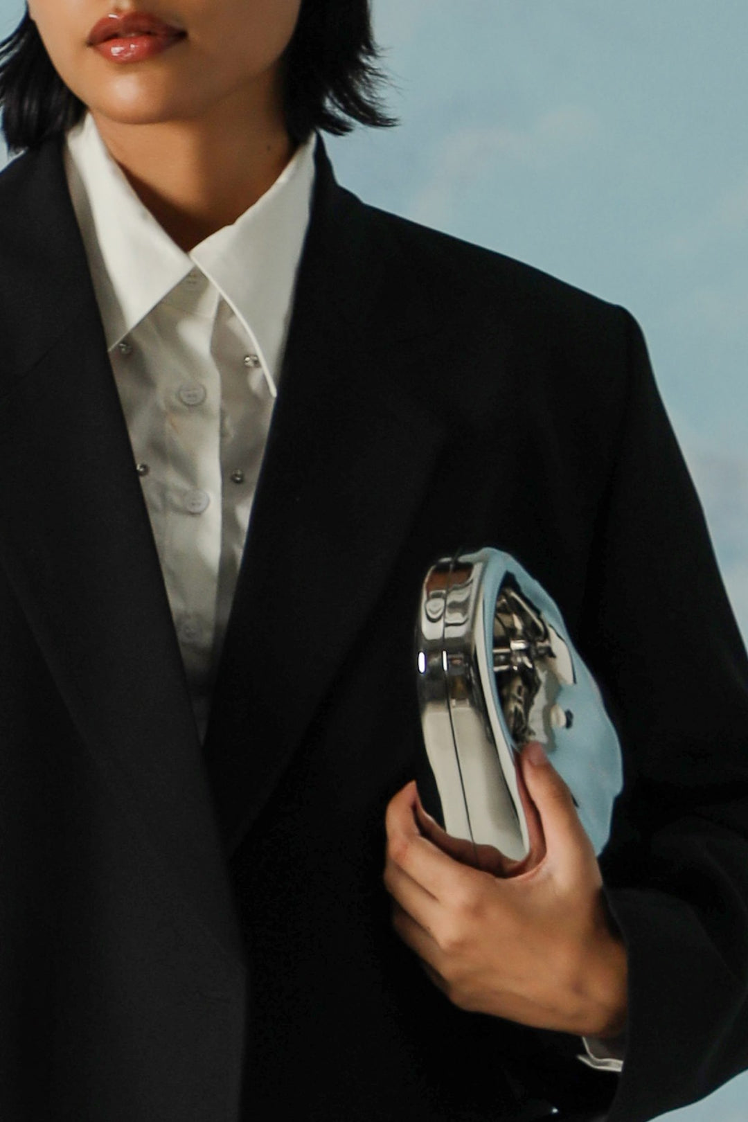 SILVER RUNWAY EDITORIAL CLUTCH
