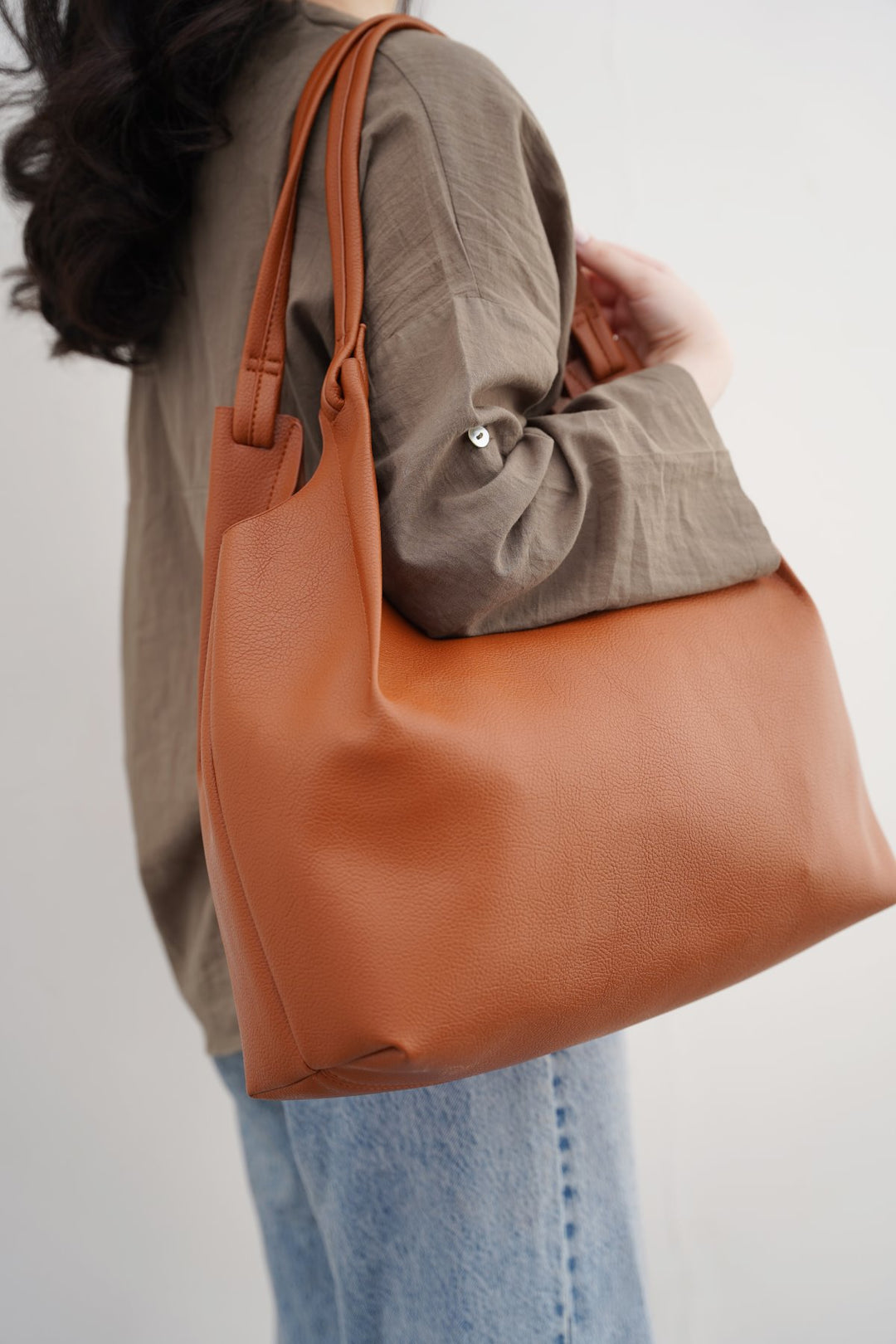 CAMEL DAY OUT TOTE