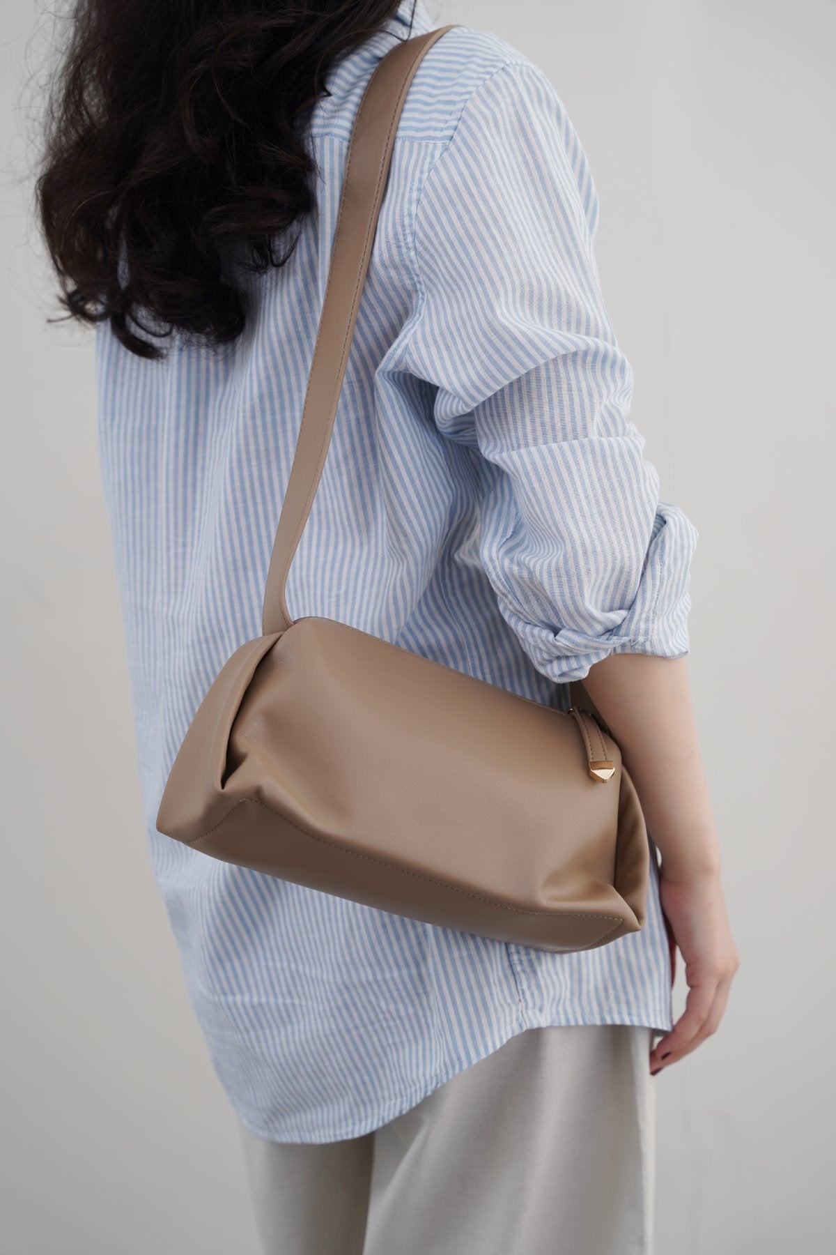 ★CRANK★PADDED FUR SHOULDER BAG_BEIGE★正規品/韓国直送料込 FINESSE(フィネス) SHOULDER BAG | 吉田カバンホームページ