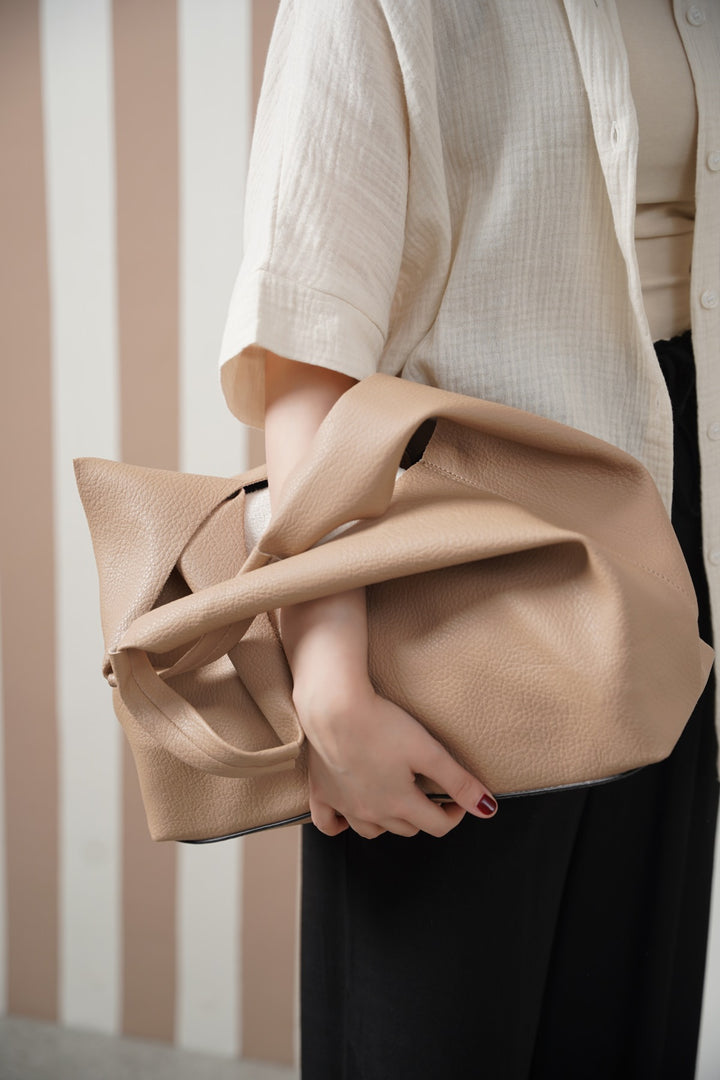 SAND SLOUCHY FRAYED TOTE