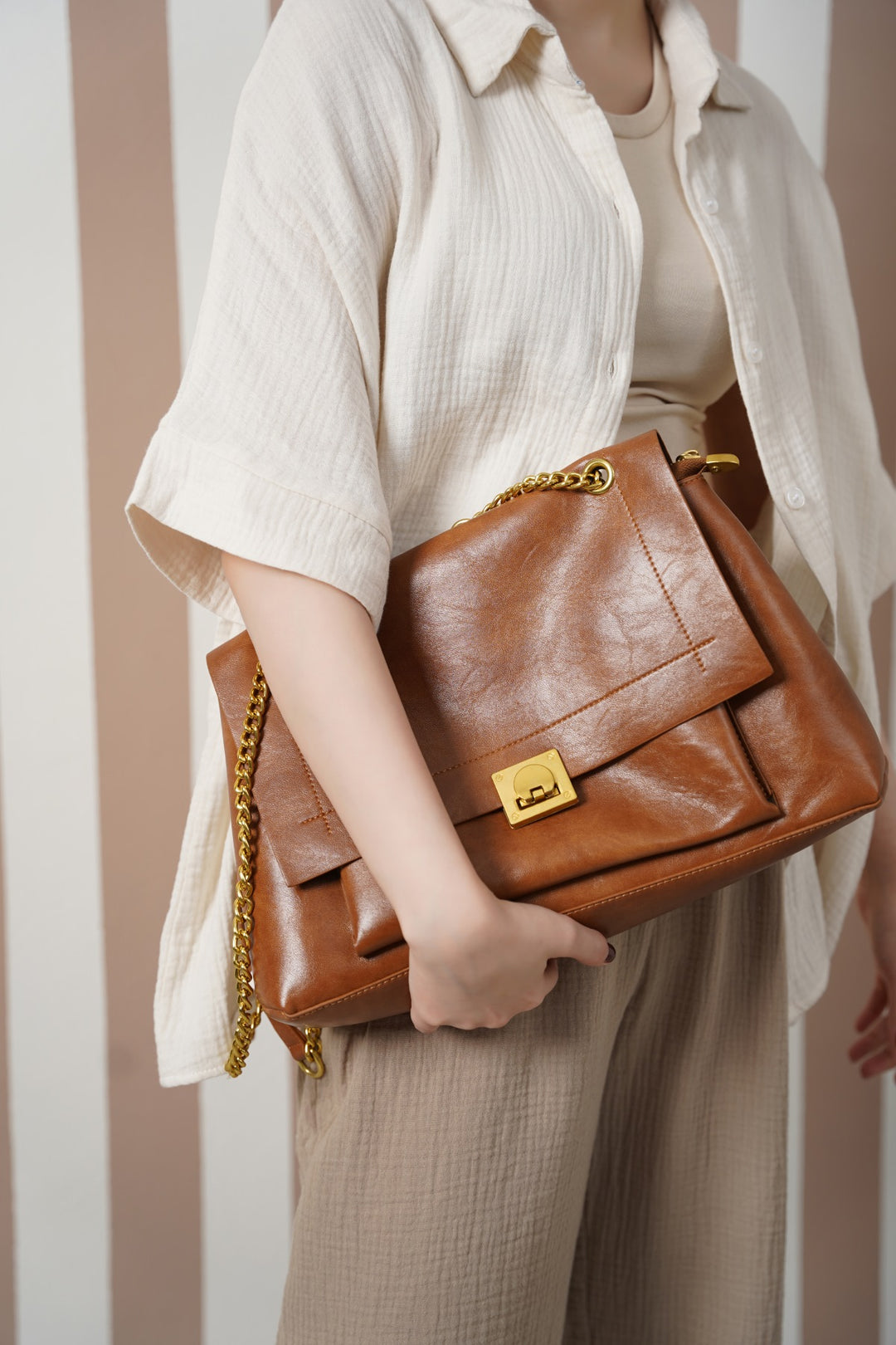 TAN ALL-DAY SHOULDER BAG