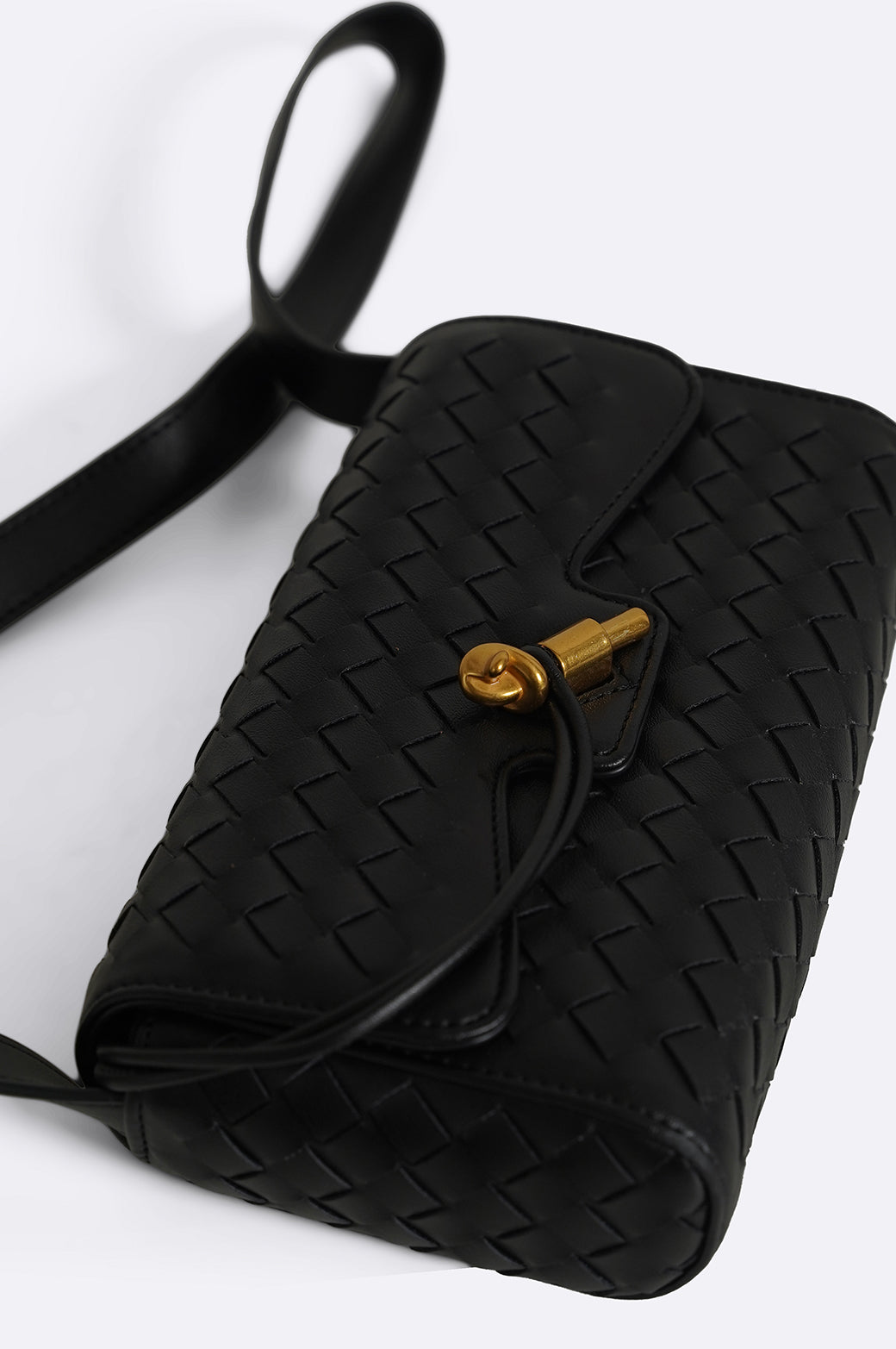 BLACK BULLET CROSSBODY BAG