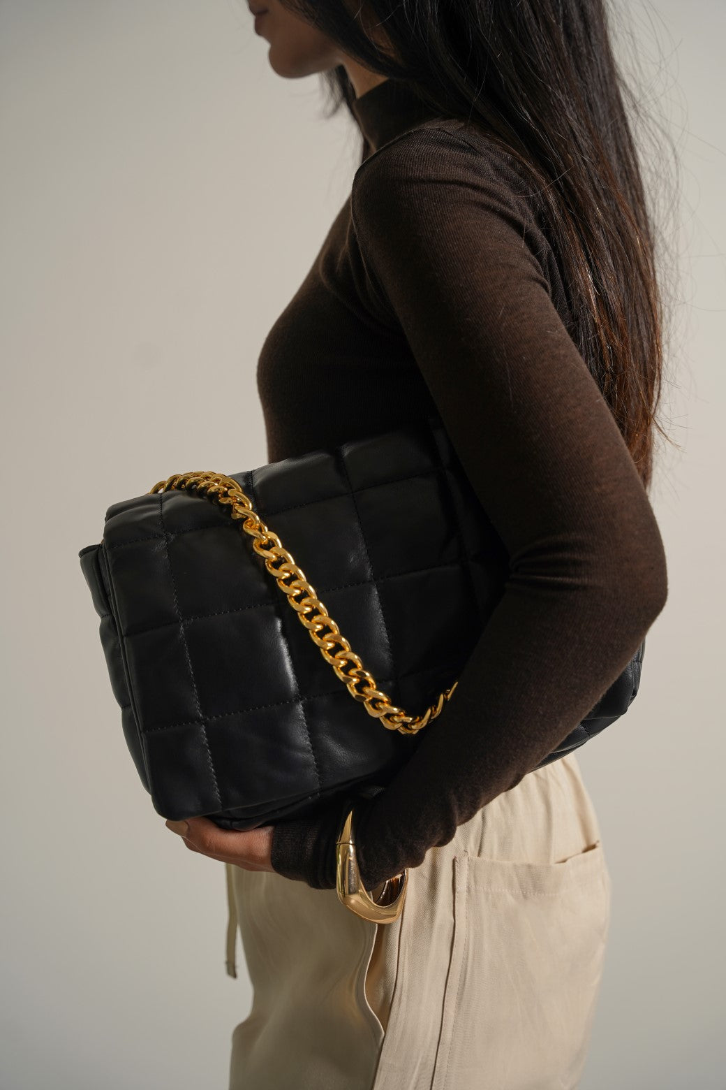 BLACK SOFT QUILTED BAG