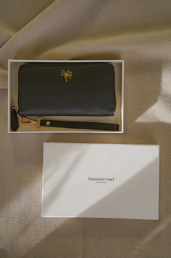 BLACK RESORT LEATHER WALLET