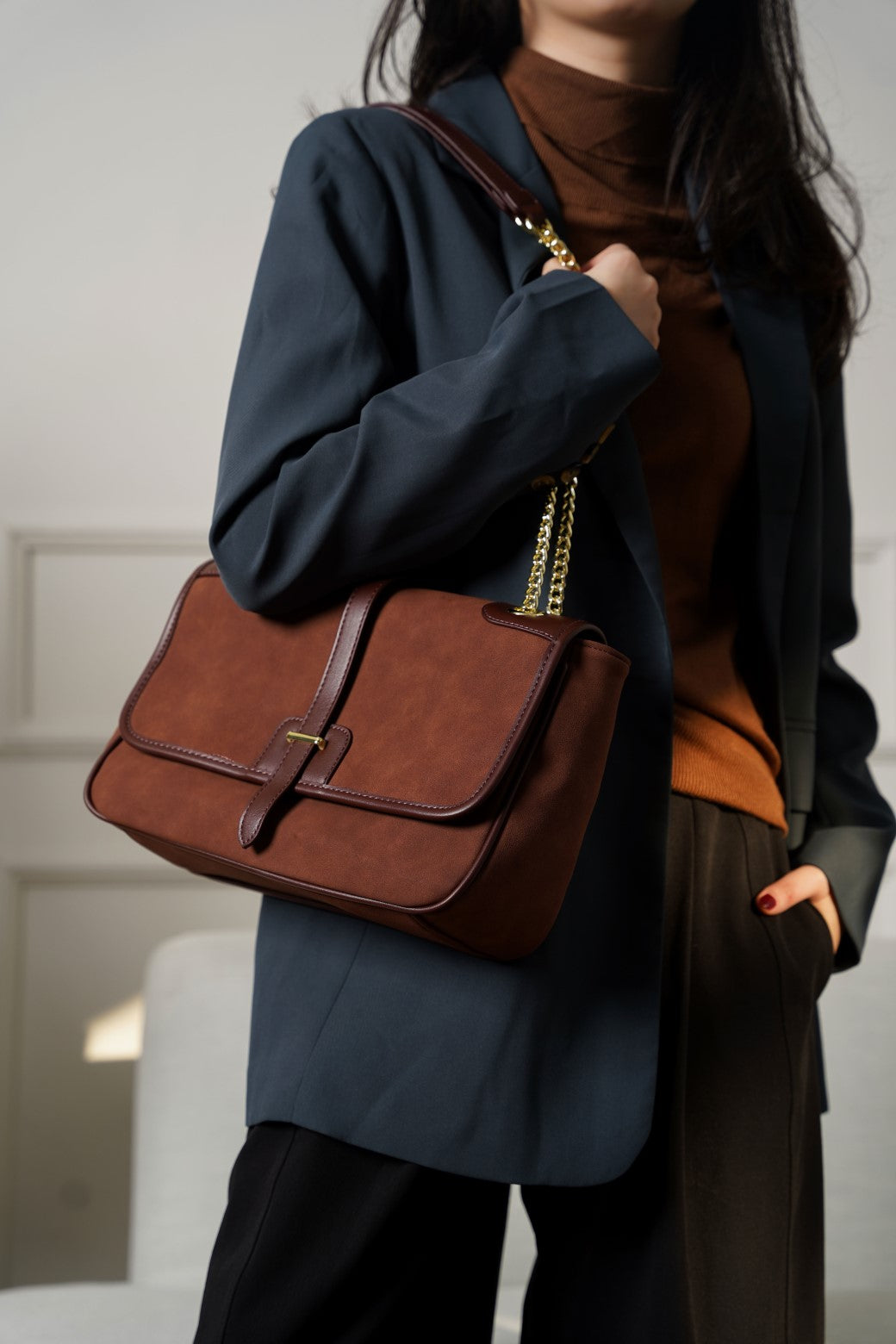 BROWN CITY SUEDE BAG