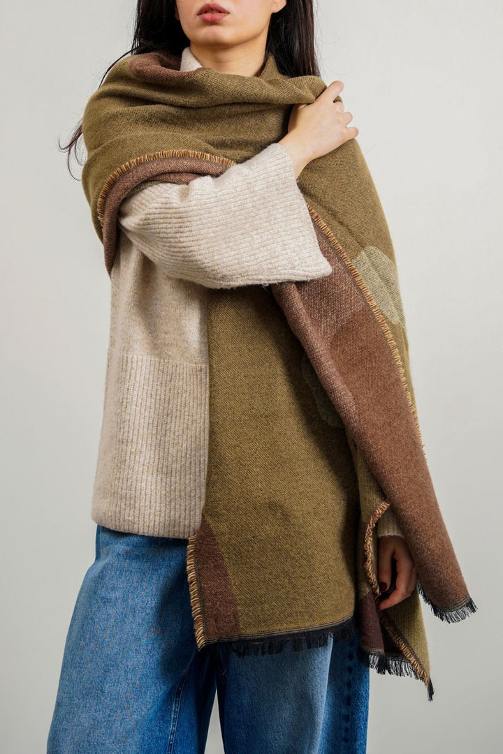 BEIGE REVERSIBLE JACQUARD SCARF