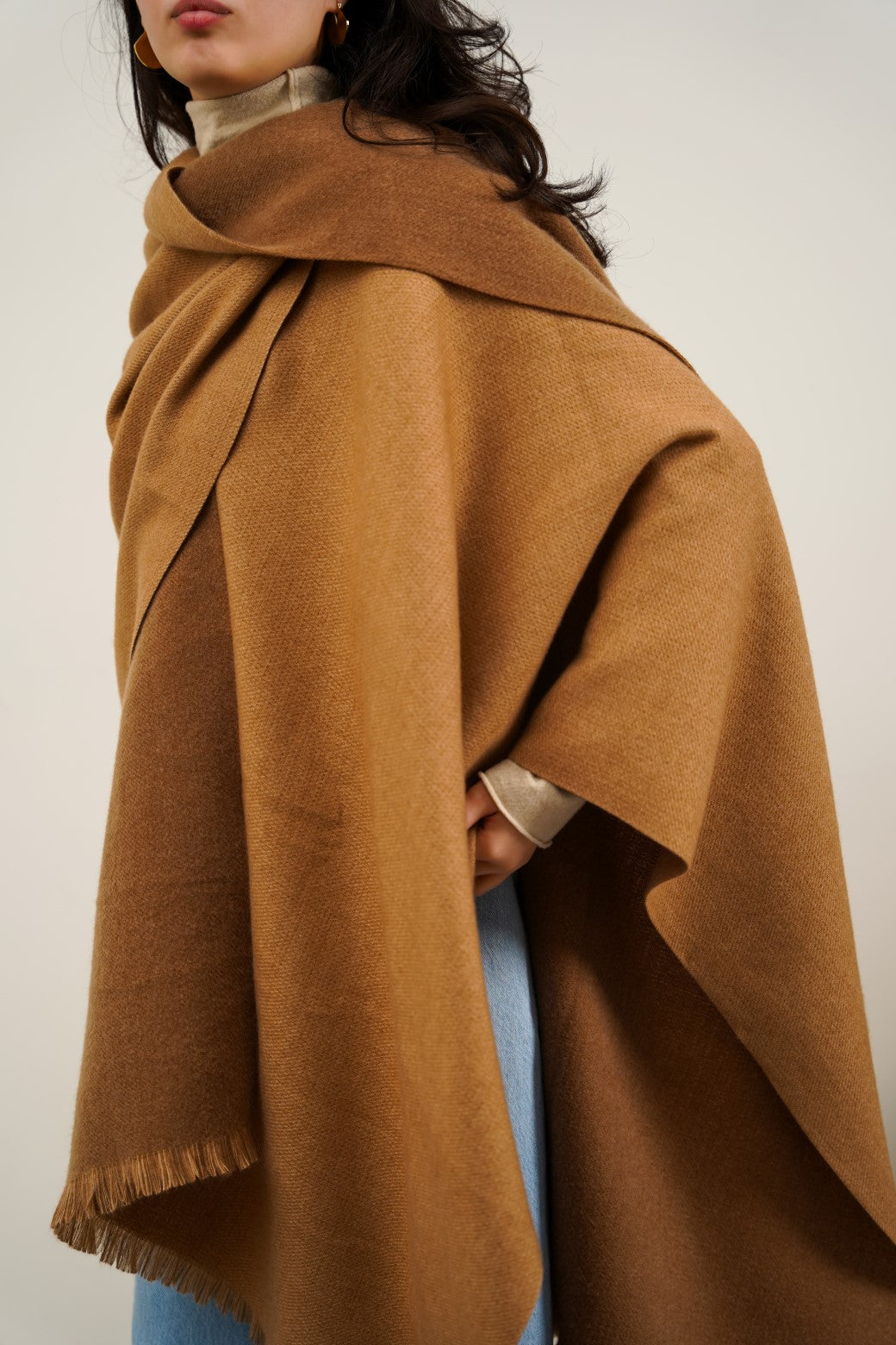 KHAKI REVERSIBLE CAPE SHAWL