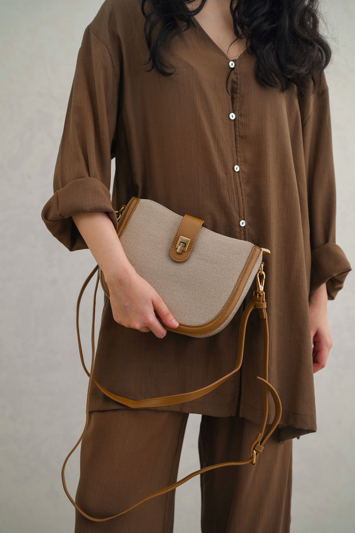 TAN BADARO CROSSBODY BAG