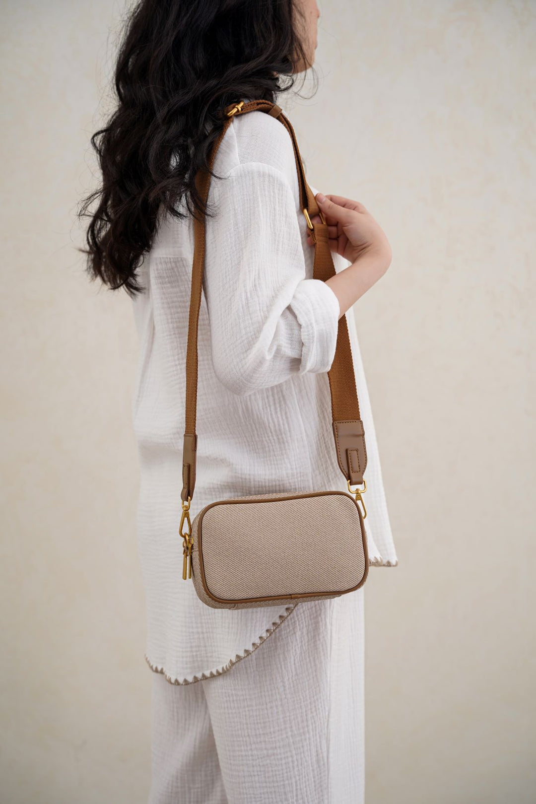 BEIGE MEZZEH DOUBLE-ZIP CROSSBODY