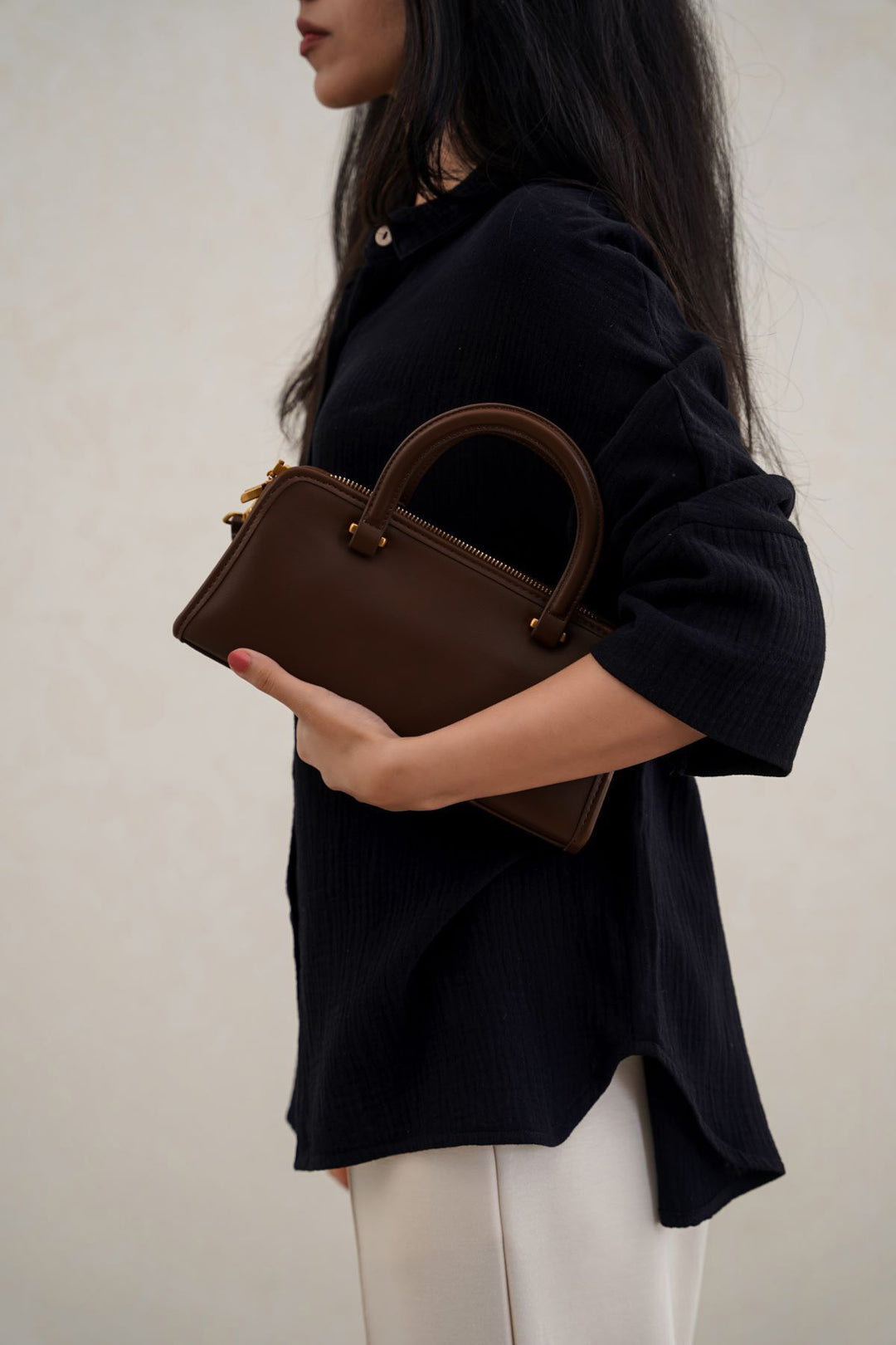 COFFEE MEDIUM TOP-HANDLE PURSE