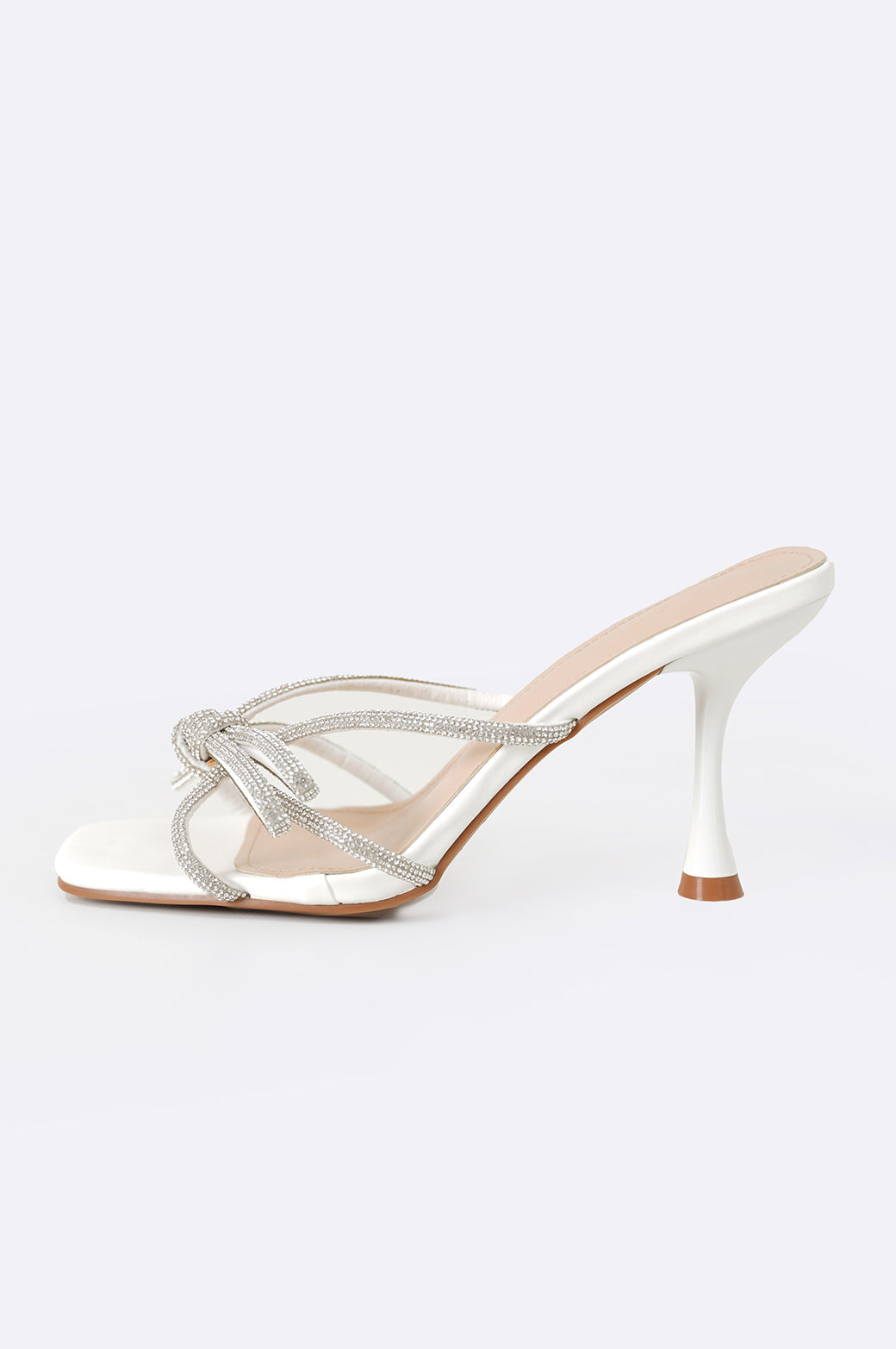 WHITE PARTY HIGH HEELS