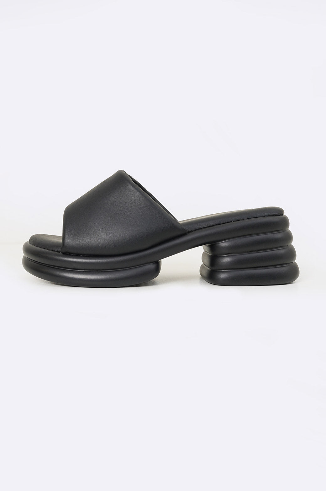 BLACK BUBBLE MAMA HEEL