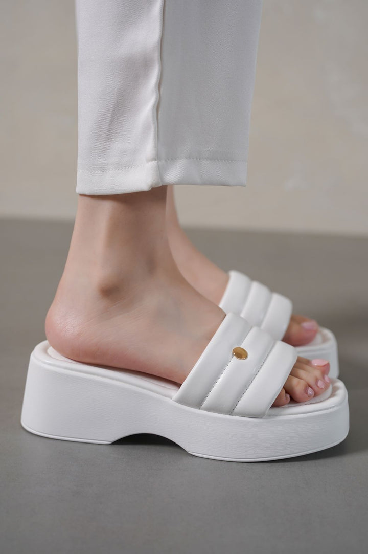 WHITE MAMA PLATFORMS WITH STUD