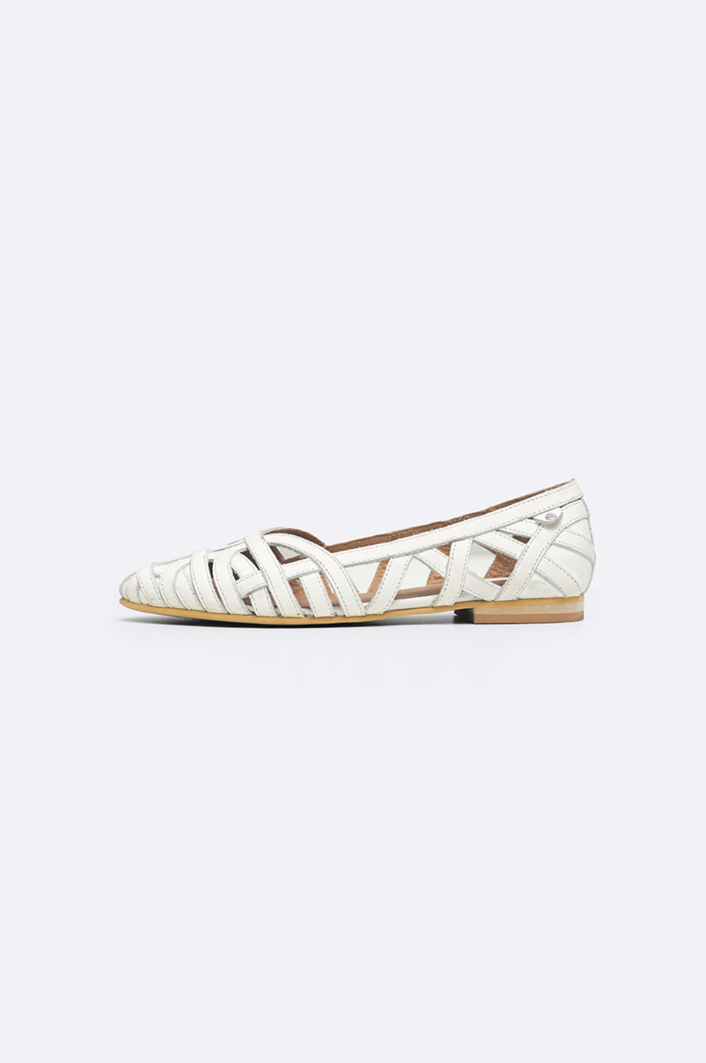 WHITE LEATHER WOVEN PUMPS