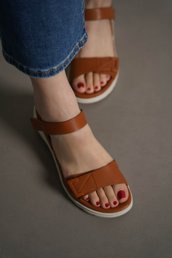 TAN LIGHTWEIGHT MAMA SANDALS