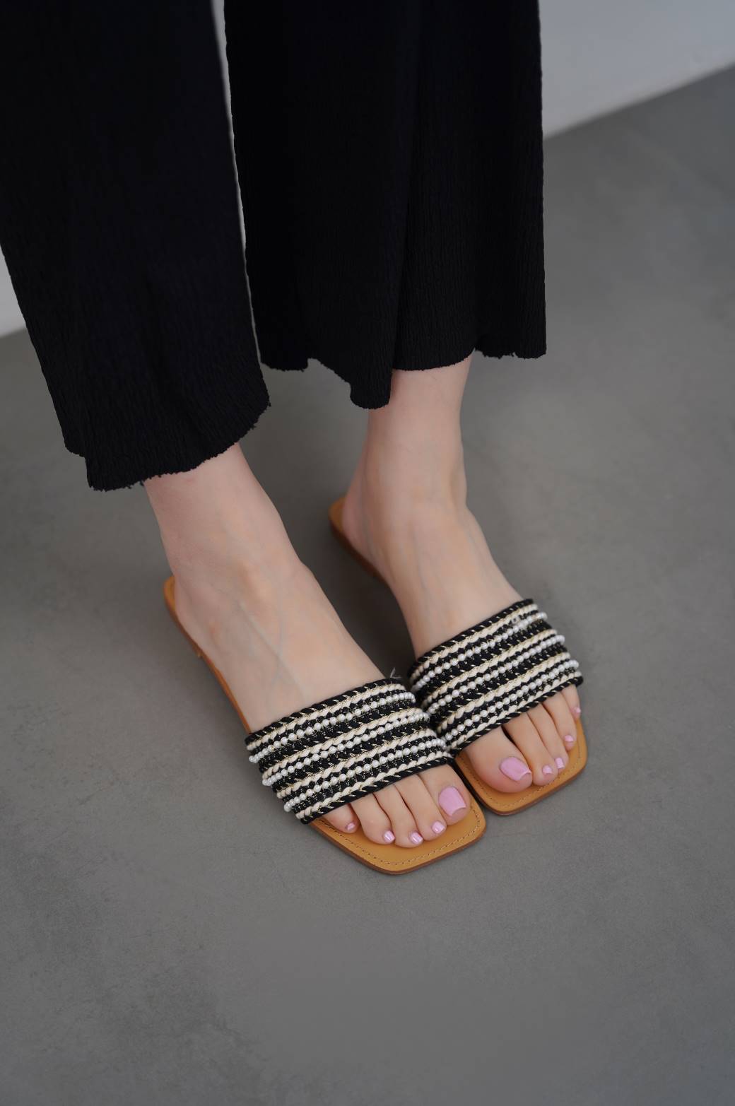 BLACK WOVEN PEARL SLIDES