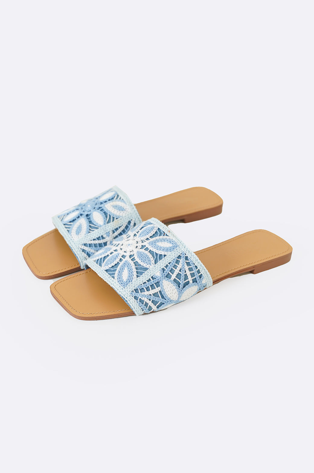 BLUE FLORAL WEAVE SLIDES
