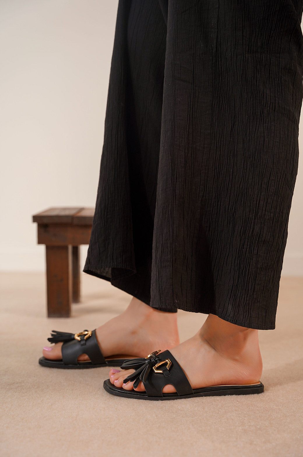 BLACK CLASSIC SUMMER SLIDES
