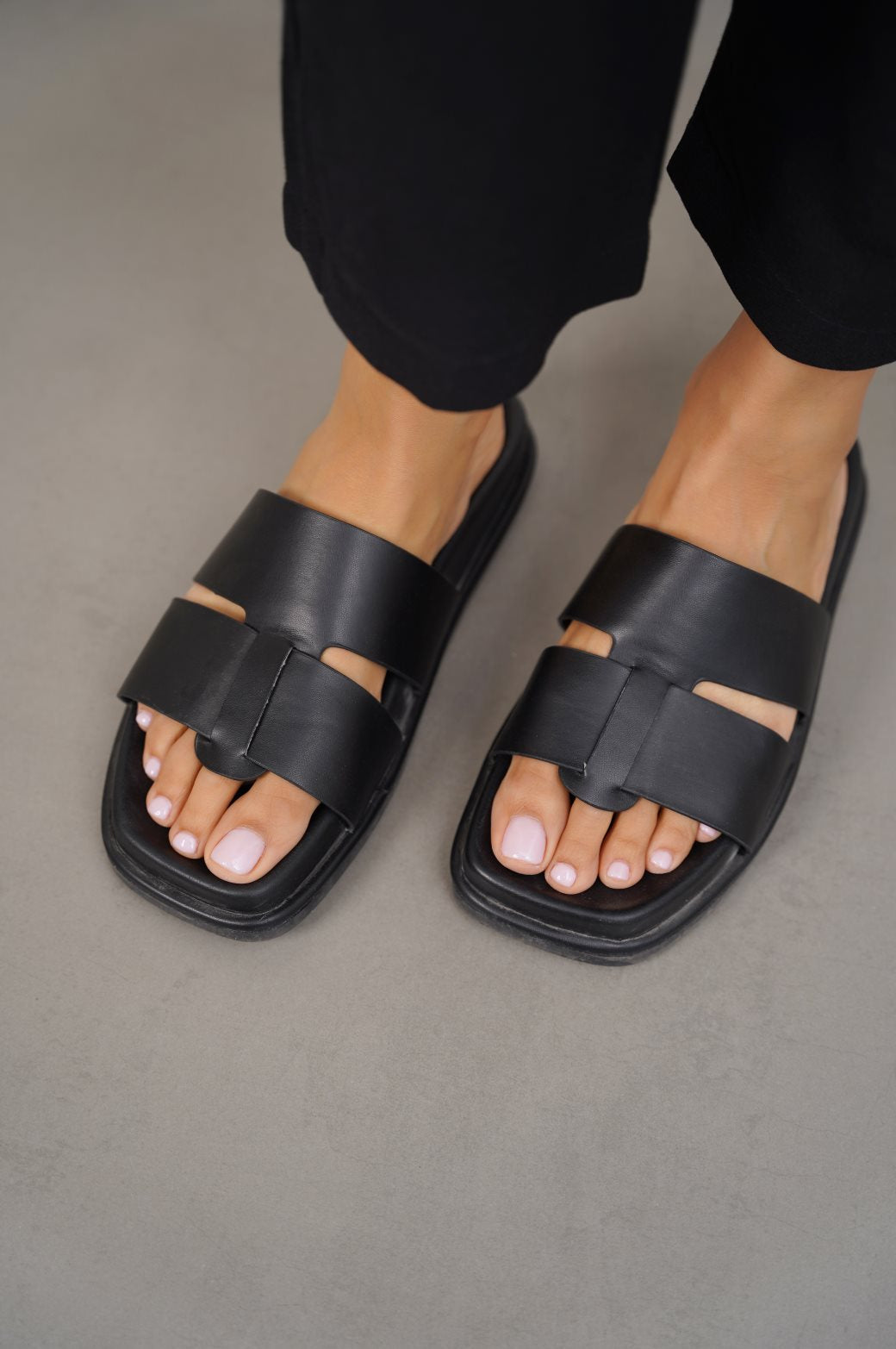 BLACK HOLIDAY MAMA SLIDES