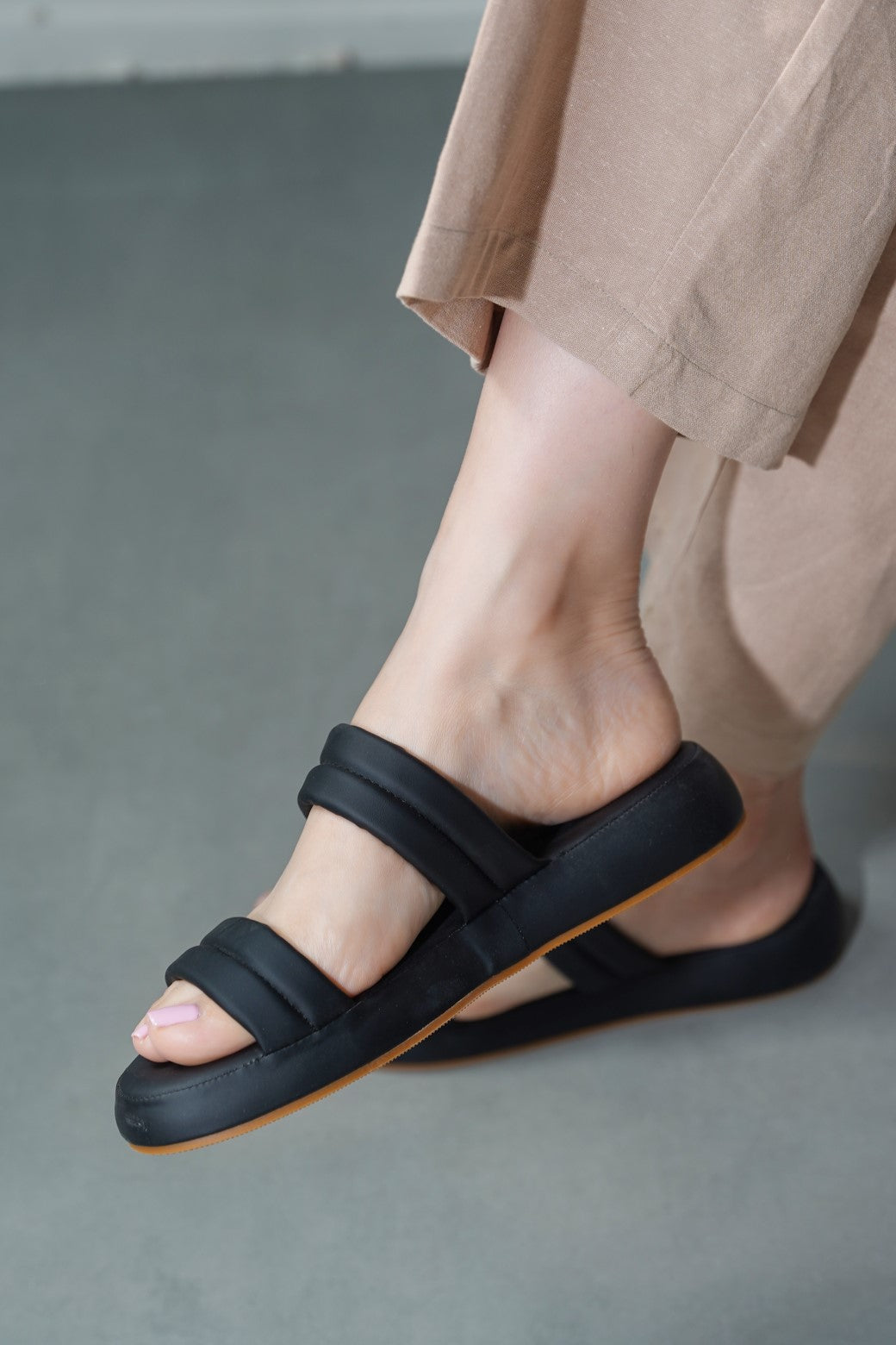 BLACK HOLIDAY MAMA SLIDES